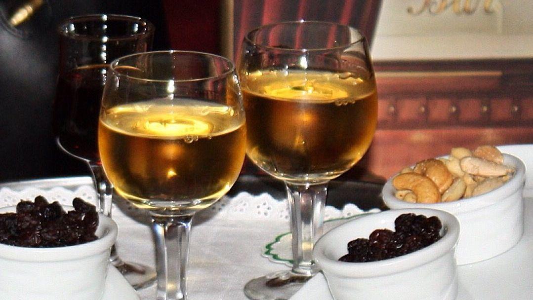 Hotel Avenida Palace Lisboa Εξωτερικό φωτογραφία Two glasses of sherry